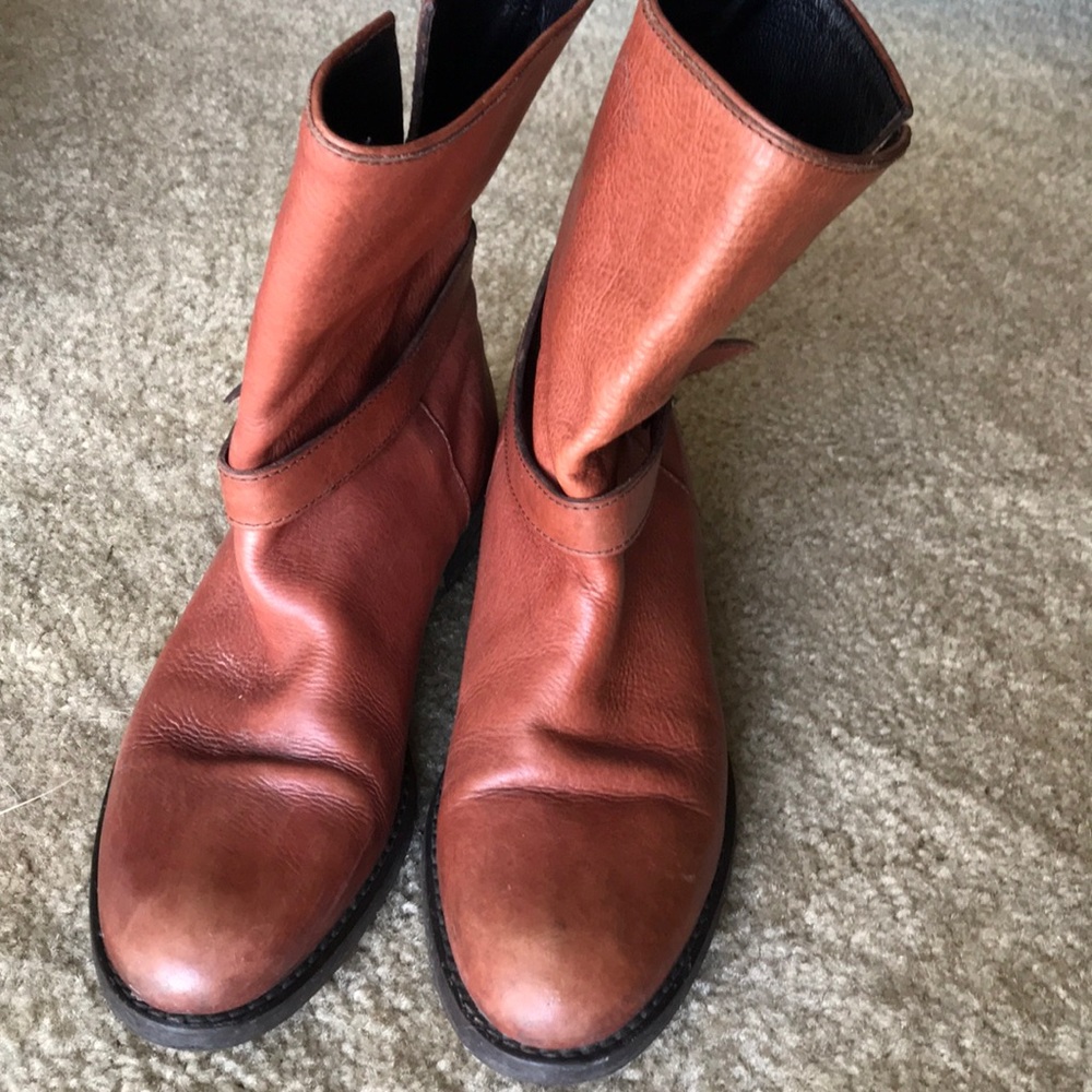Madewell cognac leather low boots